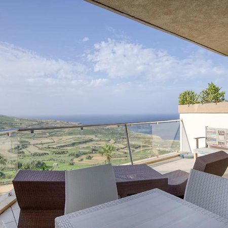 Apartment With Pool-Hosted By Sweetstay Zebbug  Buitenkant foto