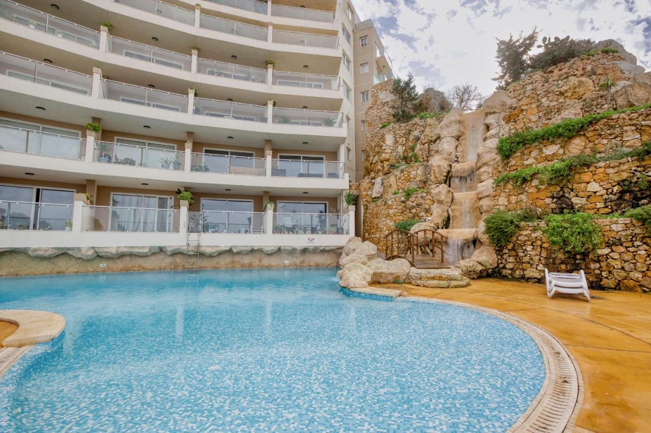 Apartment With Pool-Hosted By Sweetstay Zebbug  Buitenkant foto