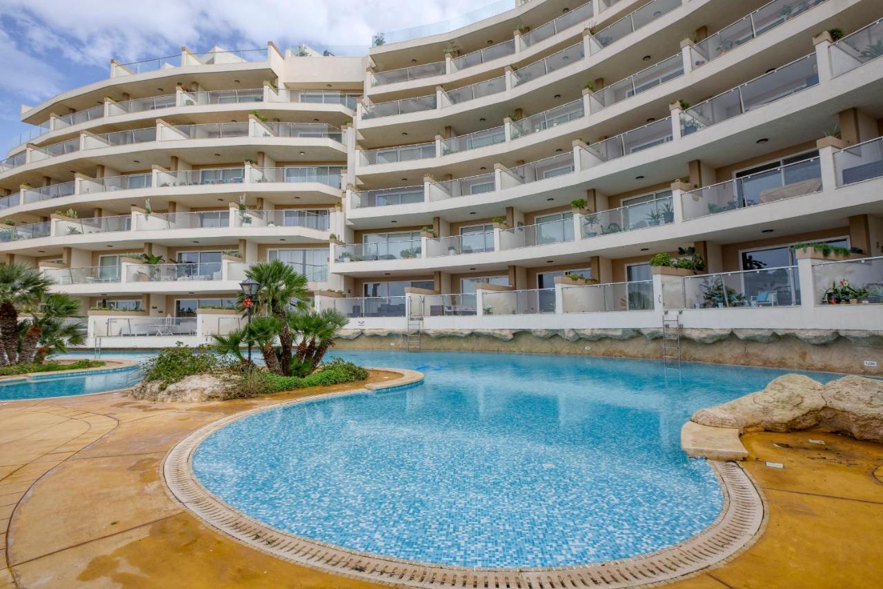 Apartment With Pool-Hosted By Sweetstay Zebbug  Buitenkant foto